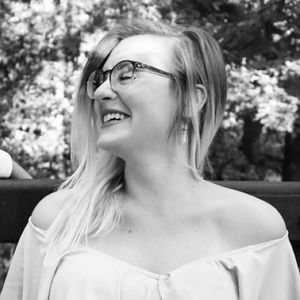 Meet your Posher, Chloe